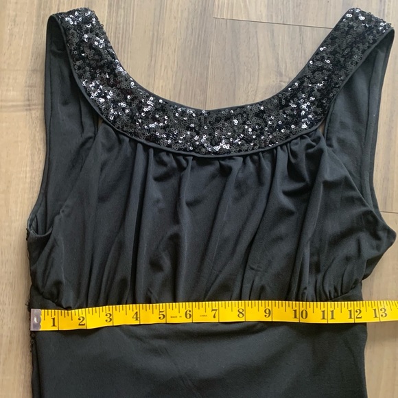 Black Long Dress with sequins appliqué open back - Picture 6 of 8